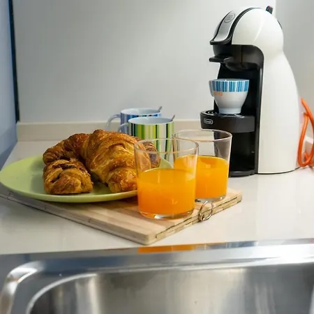 Apartment Spacious With Fast Wi-fi And Private Terrace *