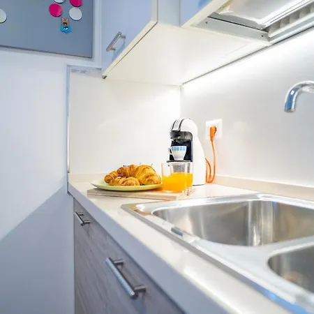 Apartment Spacious With Fast Wi-fi And Private Terrace *