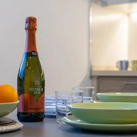 Apartment Spacious With Fast Wi-fi And Private Terrace *