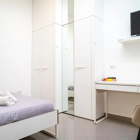 Spacious With Fast Wi-fi And Private Terrace Cutrofiano