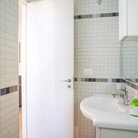 Spacious With Fast Wi-fi And Private Terrace * Cutrofiano
