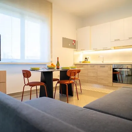 Διαμέρισμα Spacious With Fast Wi-fi And Private Terrace *