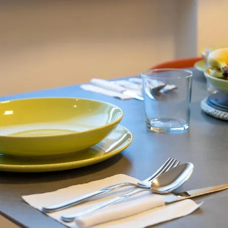 Spacious With Fast Wi-fi And Private Terrace Daire