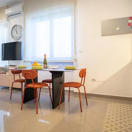 Spacious With Fast Wi-fi And Private Terrace