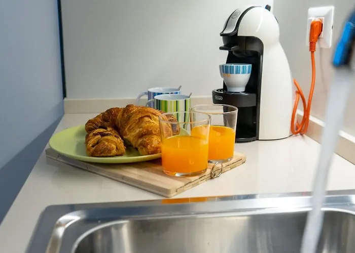 Apartman Spacious With Fast Wi-fi And Private Terrace *